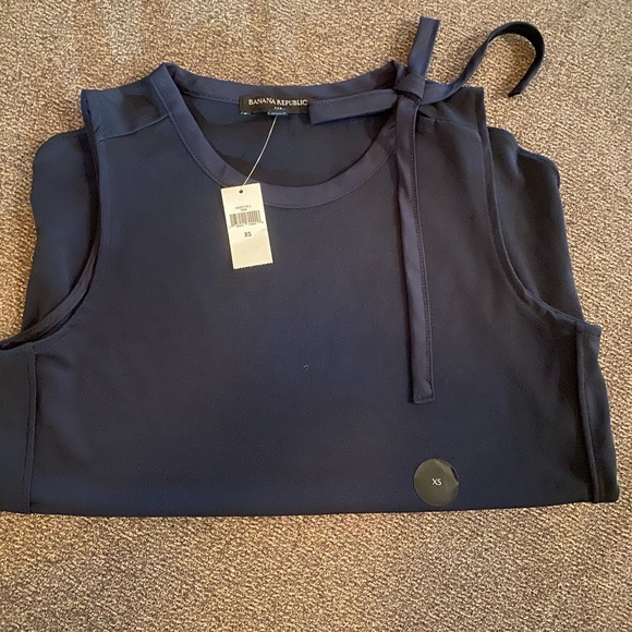 Banana Republic tops XS NWT - Picture 8 of 8